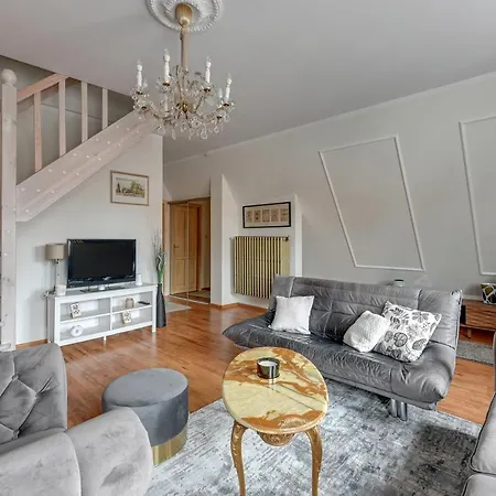 Apartment Dom & House - Apartments Old Town Ogarna