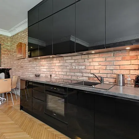 Apartment Dom & House - Apartments Old Town Ogarna *