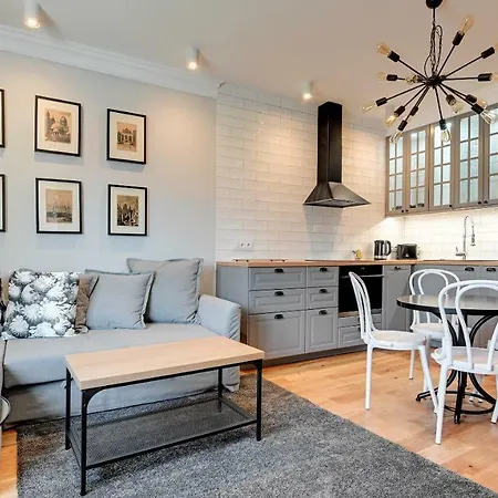 Apartment Dom & House - Apartments Old Town Ogarna *