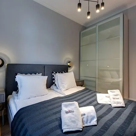 Apartment Dom & House - Apartments Old Town Ogarna *